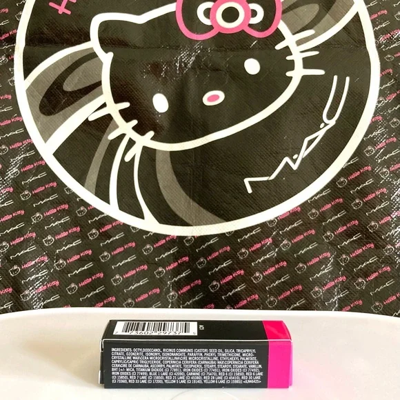 💄HP!💄LAST ONE! MAC Matte Lipstick Candy Yum Yum - Picture 8 of 11